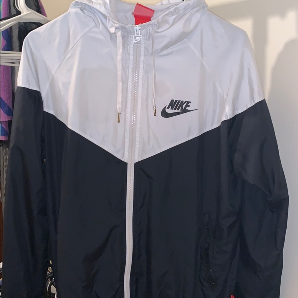 🖤Nike Windbreaker